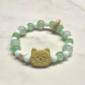 Cat-Themed Green and White Beaded Bracelet Handmade
